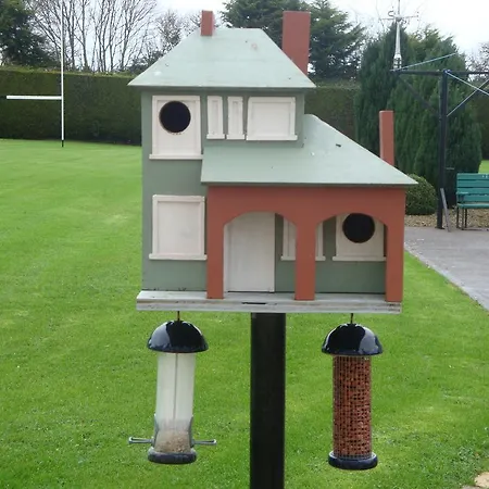 Bed & Breakfast Meadow View 4*